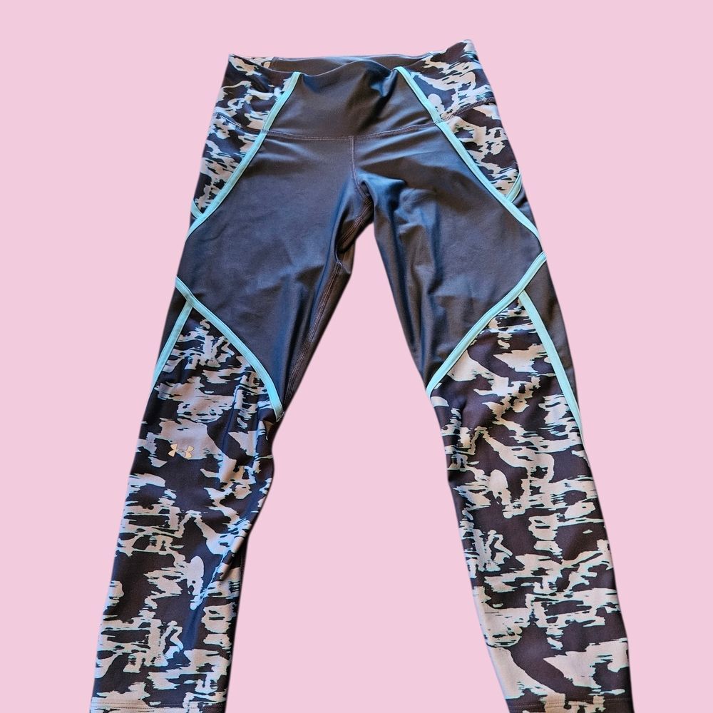 Under Armour Black and Teal Compression Leggings